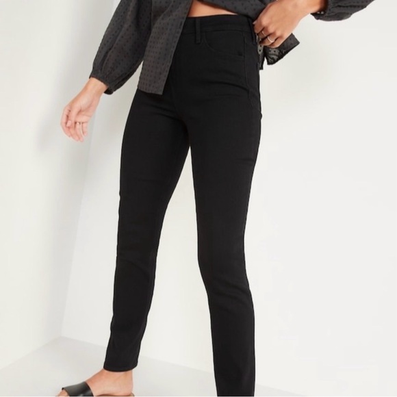 Old Navy Denim - ✨ Old Navy NWT High-Waisted WOW Straight Slim Jeans - Black - Size 4 ✨